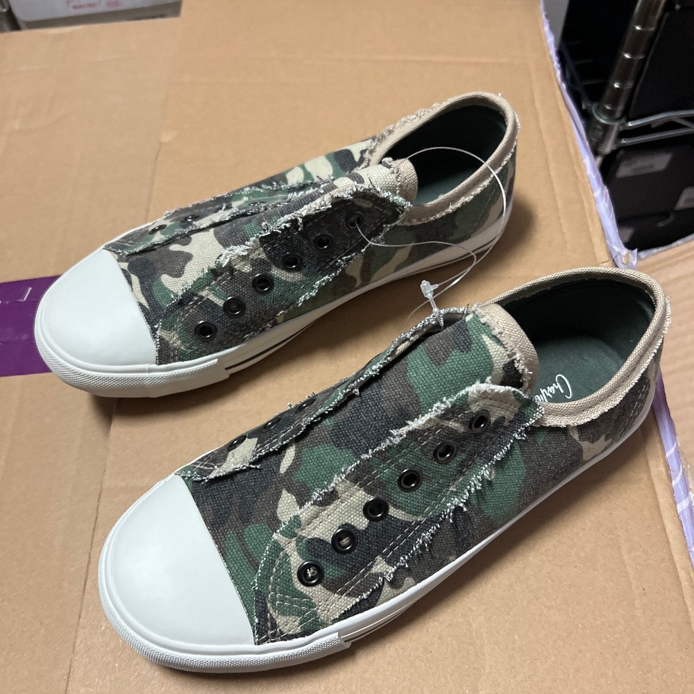 Charlie Paige camo sneaker